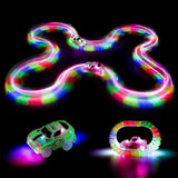 Glow In The Dark Magische Racebaan - 240-Delig - Flexibele Speelbaan - Inclusief Auto - Lichtgevende Track - Uitbreidbaar Speelgoed